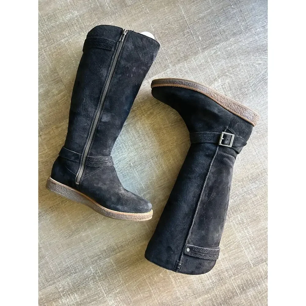 UGG Gellar Tall Boots Womens 7 Black Sheepskin Lined Suede Leather 1013196
